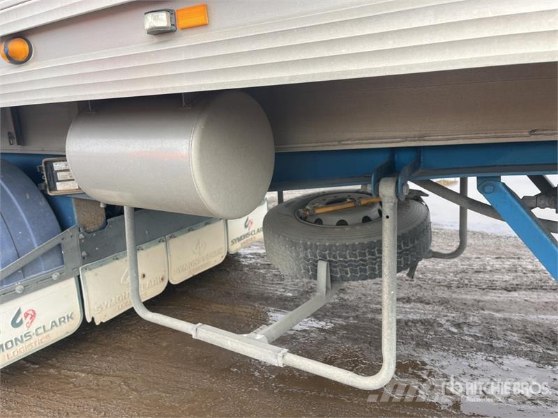 MaxiTrans 10.1 m Tri/A End Dump Trailer Kallur-haagised