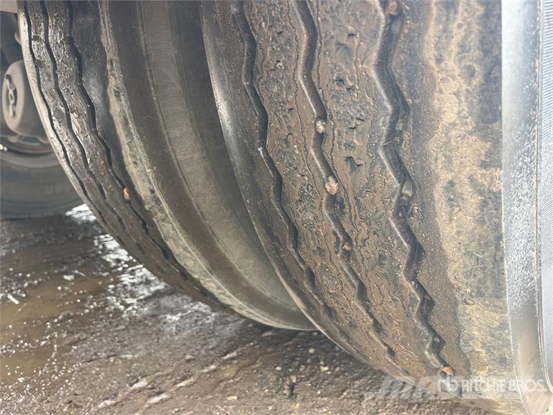 MaxiTrans 10.1 m Tri/A End Dump Trailer Kallur-haagised