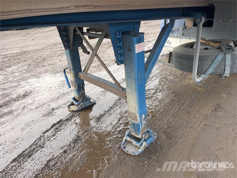 MaxiTrans 10.1 m Tri/A End Dump Trailer Kallur-haagised