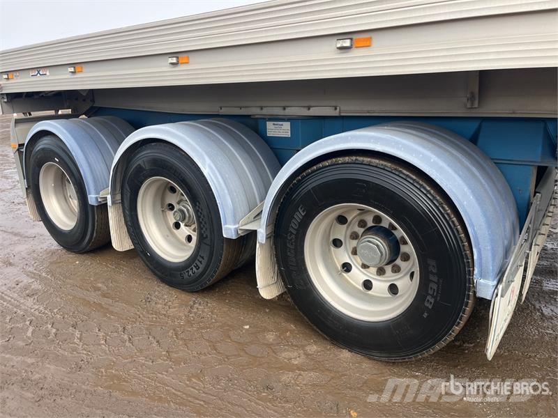 MaxiTrans 10.1 m Tri/A End Dump Trailer Kallur-haagised