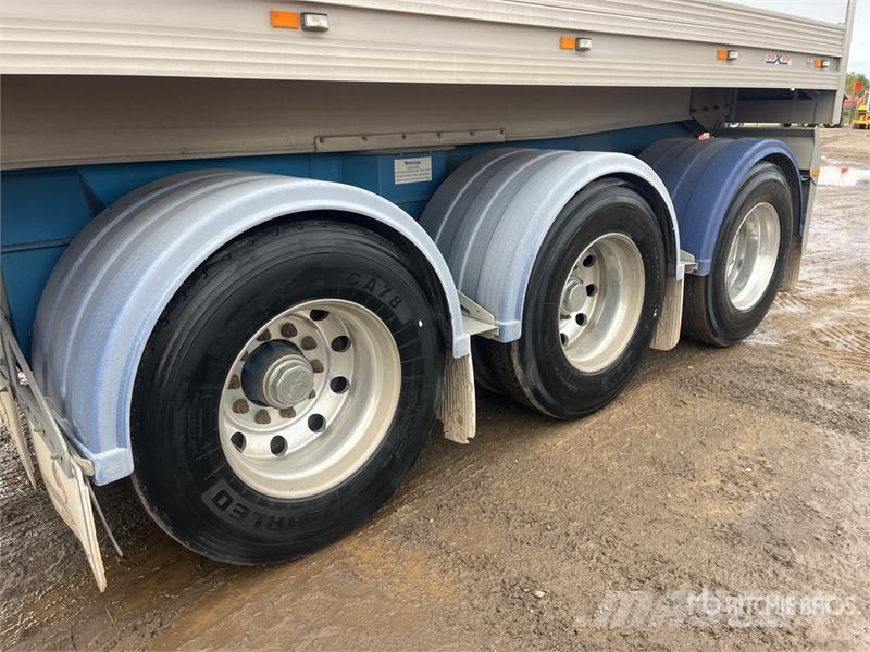 MaxiTrans 10.1 m Tri/A End Dump Trailer Kallur-haagised