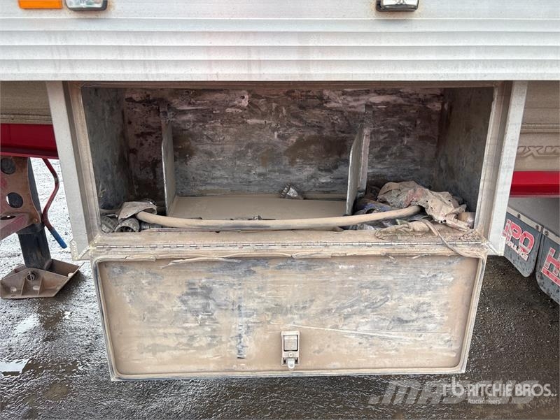 MaxiTrans 10.4 m Tri/A End Dump Trailer مقطورات قلابة