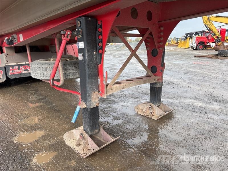 MaxiTrans 10.4 m Tri/A End Dump Trailer مقطورات قلابة