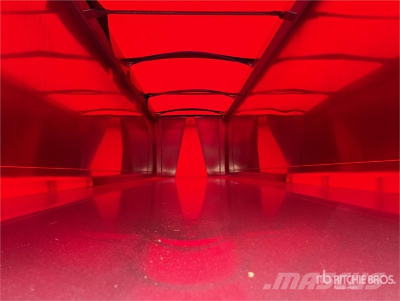 MaxiTrans 10.4 m Tri/A End Dump Trailer مقطورات قلابة