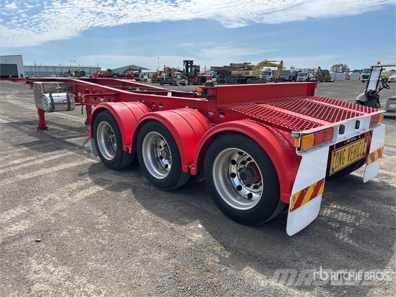 MaxiTrans 10.6 m Tri/A Container Trailer Прицепы-Контейнеровозы