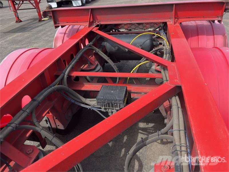 MaxiTrans 10.6 m Tri/A Container Trailer Прицепы-Контейнеровозы