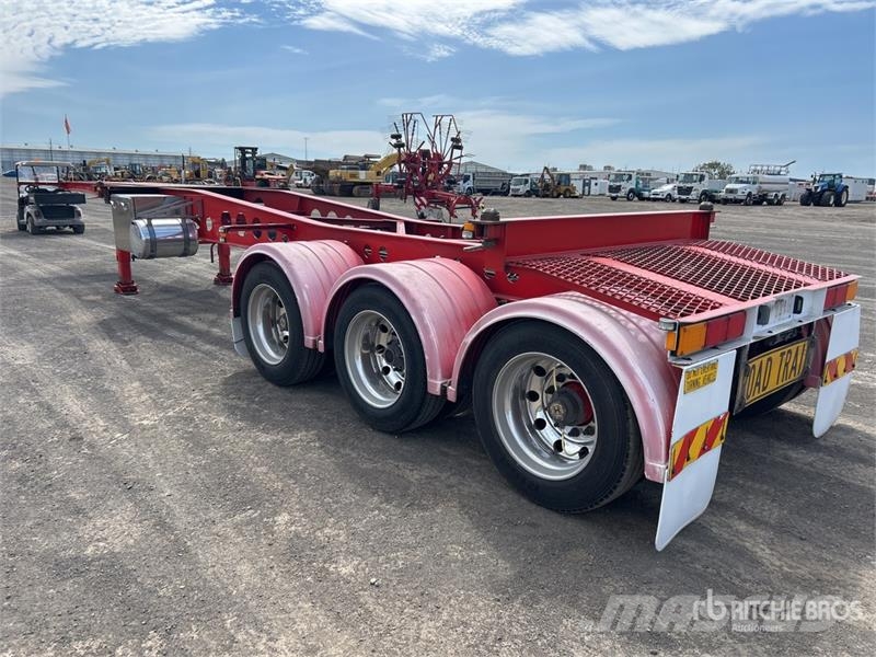 MaxiTrans 10.6 m Tri/A Container Trailer Прицепы-Контейнеровозы