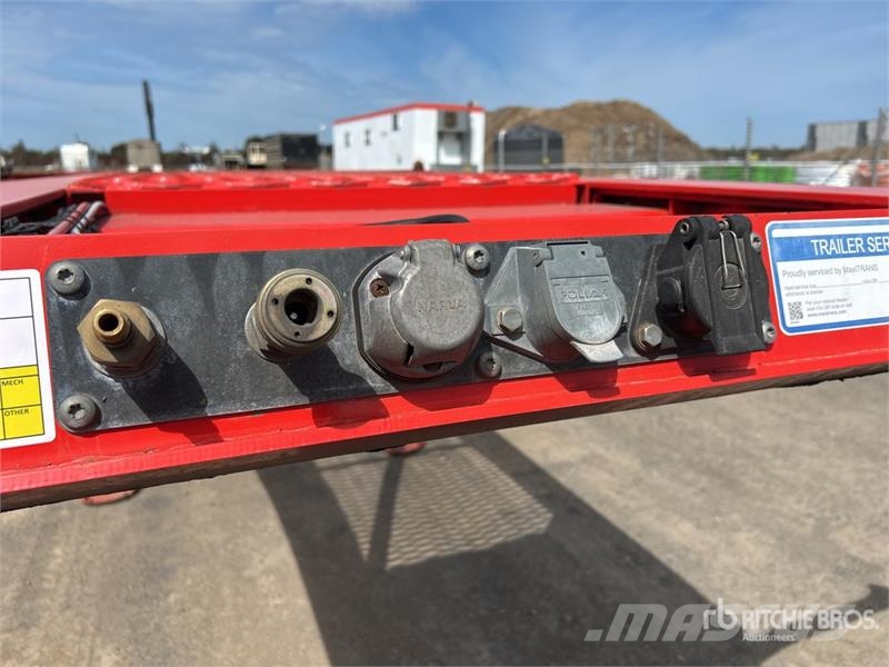 MaxiTrans 10.6 m Tri/A Container Trailer Прицепы-Контейнеровозы