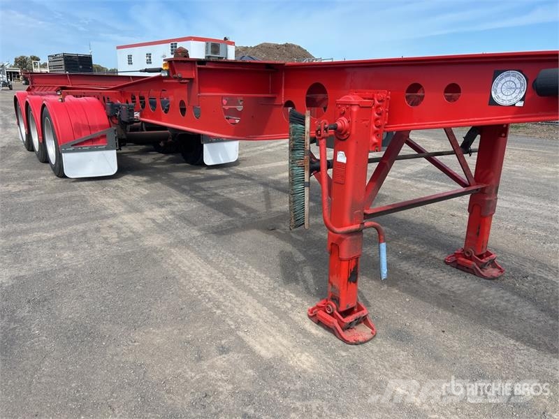 MaxiTrans 10.6 m Tri/A Container Trailer Прицепы-Контейнеровозы