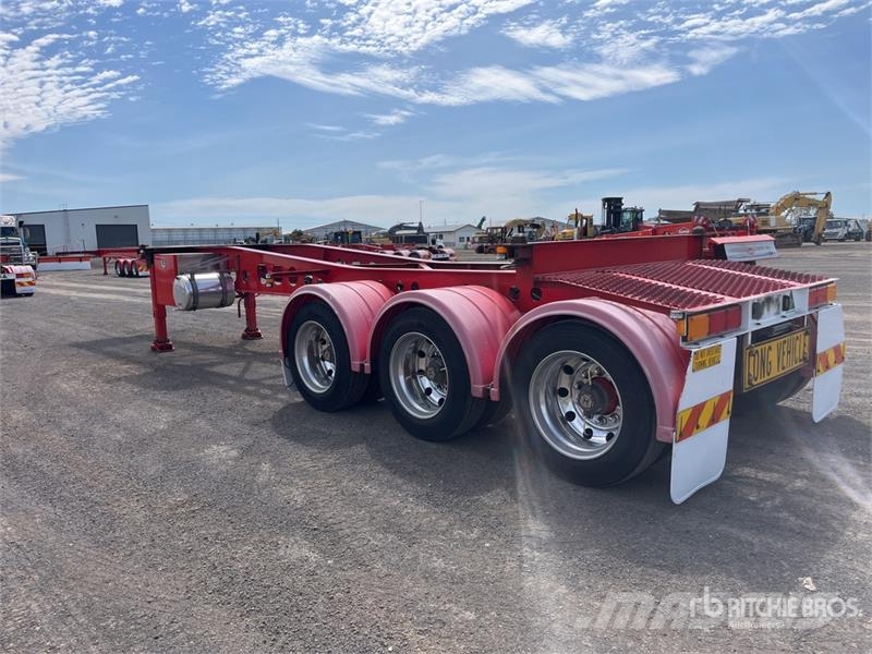 MaxiTrans 10.6 m Tri/A Container Trailer Прицепы-Контейнеровозы