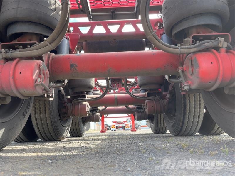 MaxiTrans 10.6 m Tri/A Container Trailer Прицепы-Контейнеровозы
