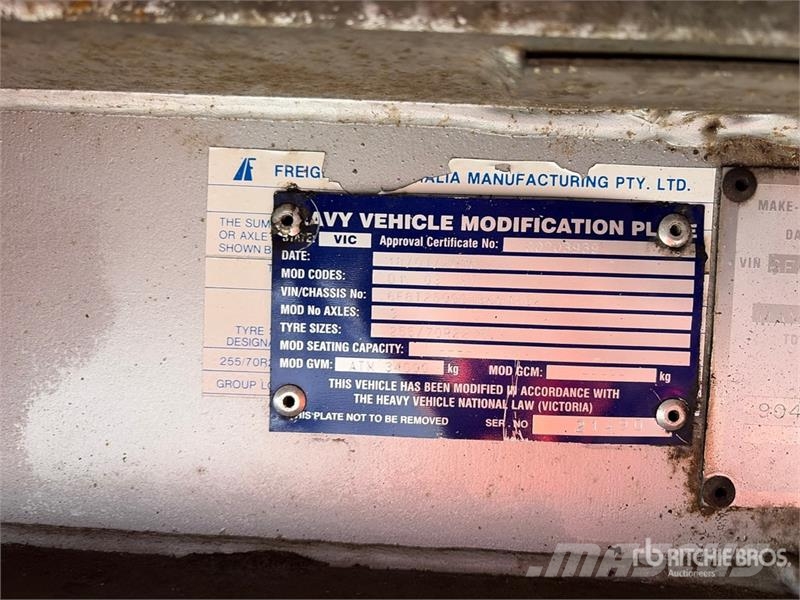 MaxiTrans 12.9 m Tri/A Step Deck Curtain Side Trailer Ponyvás pótkocsik