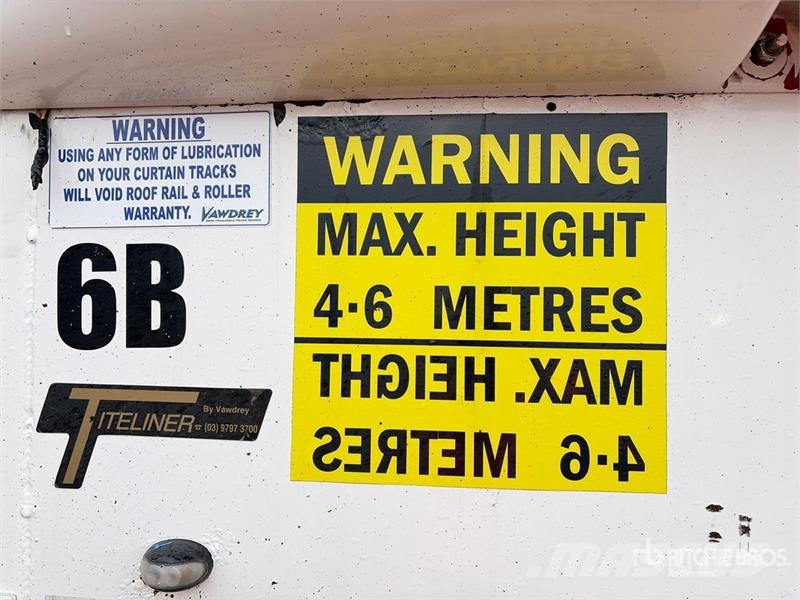 MaxiTrans 12.9 m Tri/A Step Deck Curtain Side Trailer Ponyvás pótkocsik