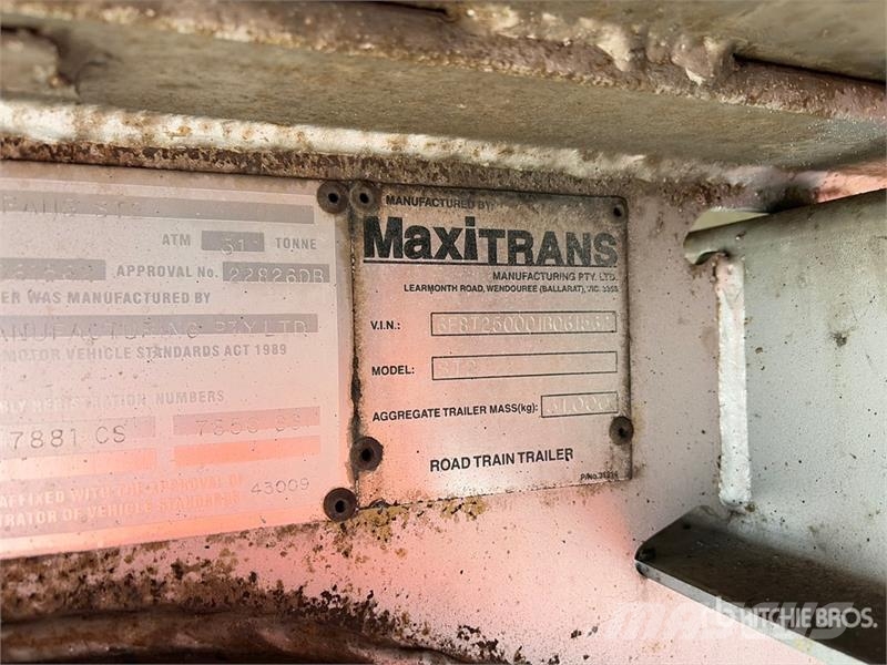MaxiTrans 12.9 m Tri/A Step Deck Curtain Side Trailer Ponyvás pótkocsik