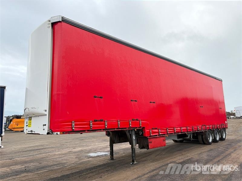 MaxiTrans 12.9 m Tri/A Step Deck Curtain Side Trailer Ponyvás pótkocsik