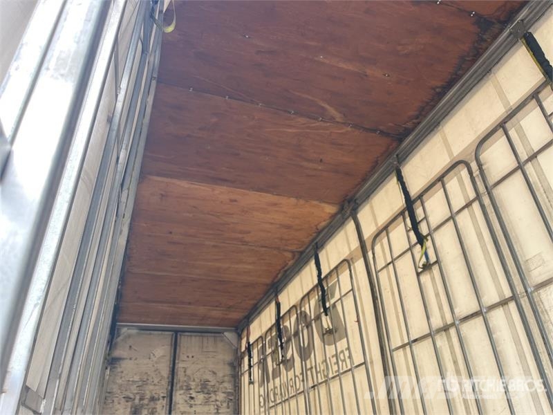 MaxiTrans 13.1 m Tri/A Step Deck Curtain Side Trailer Plachtové přívěsy