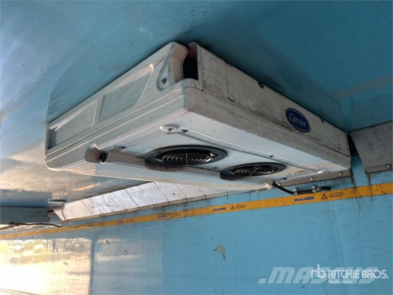 MaxiTrans 13.1 m Tri/A Refrigerated Trailer Chladiarenské návesy