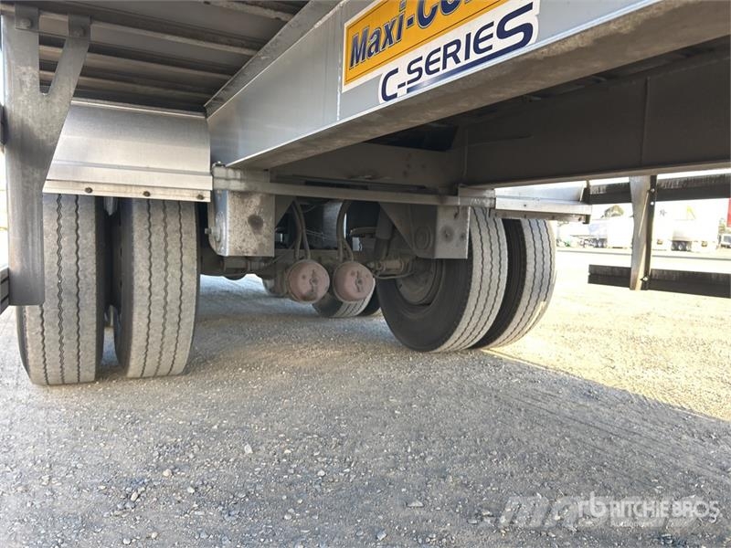 MaxiTrans 13.1 m Tri/A Refrigerated Trailer Chladiarenské návesy