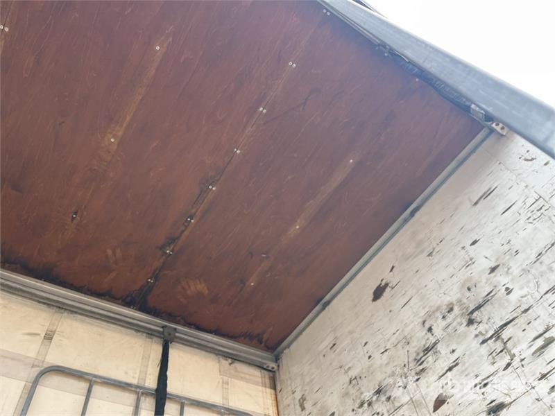 MaxiTrans 13.1 m Tri/A Step Deck Curtain Side Trailer Plachtové přívěsy