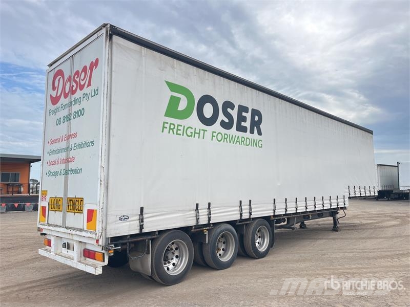 MaxiTrans 13.1 m Tri/A Step Deck Curtain Side Trailer Plachtové přívěsy