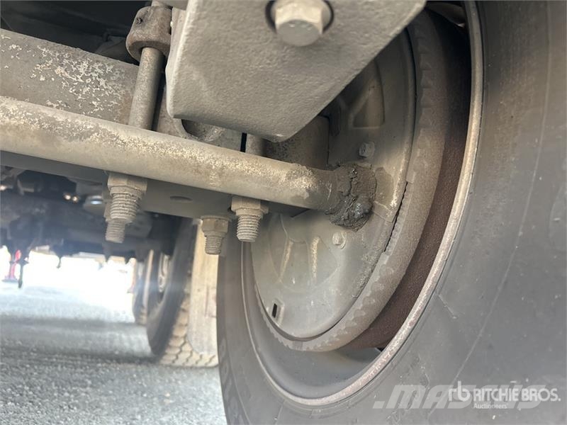 MaxiTrans 13.2 m Tri/A Refrigerated Trailer Kylmä-/Lämpökoripuoliperävaunut