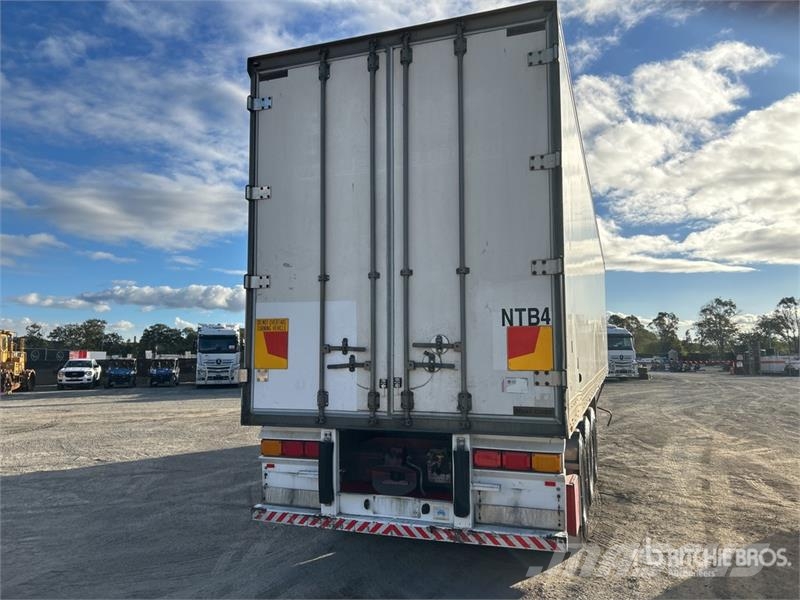 MaxiTrans 13.2 m Tri/A Refrigerated Trailer Frysetrailer Semi