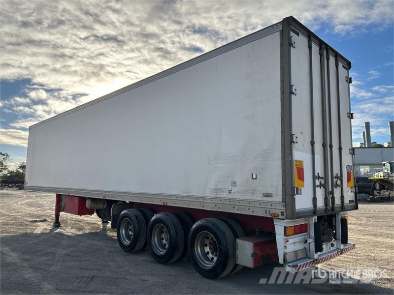 MaxiTrans 13.2 m Tri/A Refrigerated Trailer Frysetrailer Semi