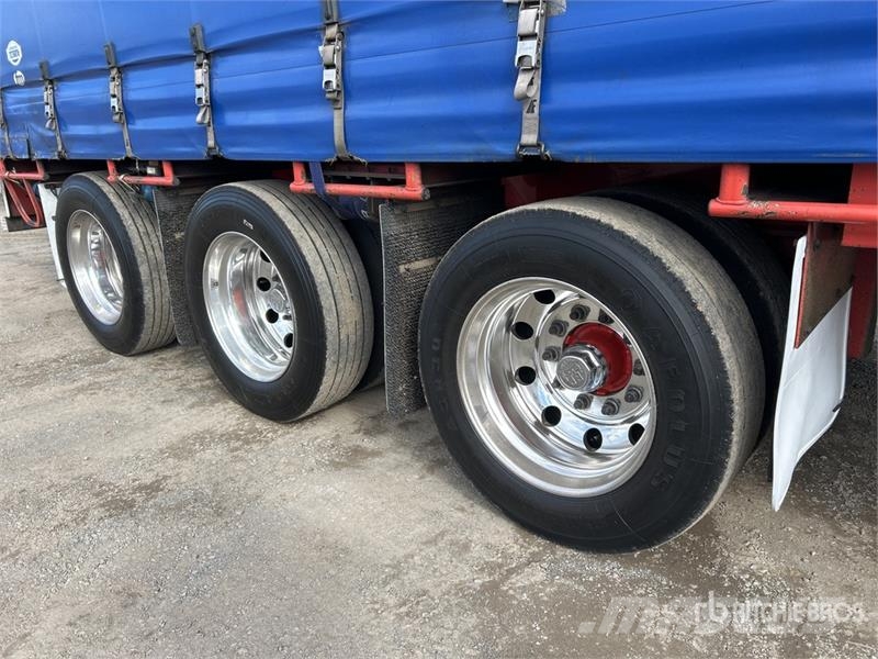 MaxiTrans 13.2 m Tri/A Step Deck Curtain Side Trailer Kayar tenteli çekiciler