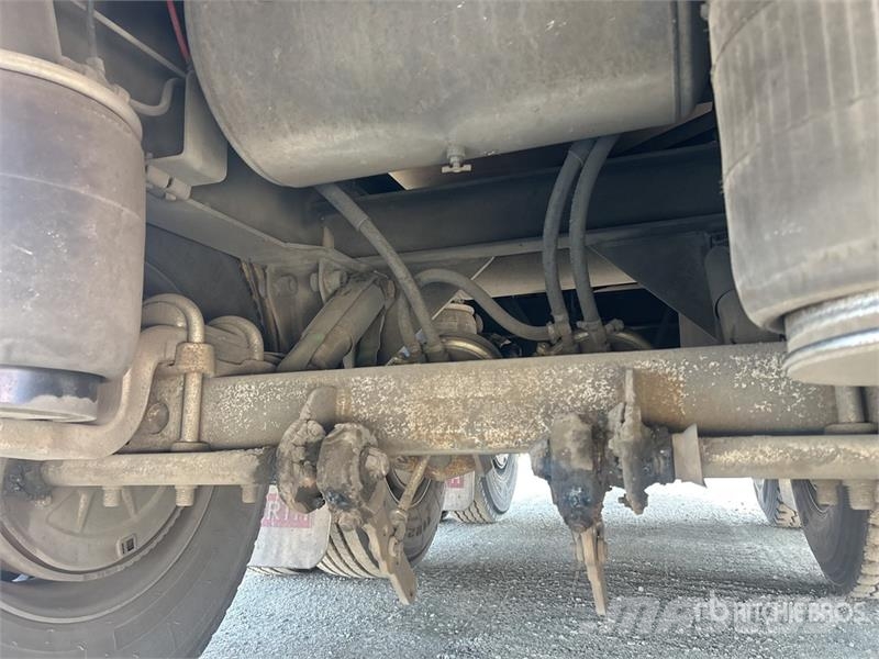 MaxiTrans 13.2 m Tri/A Refrigerated Trailer Kylmä-/Lämpökoripuoliperävaunut