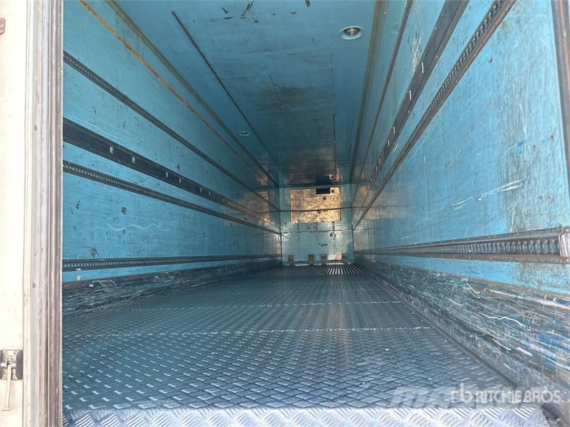 MaxiTrans 13.2 m Tri/A Refrigerated Trailer Frysetrailer Semi