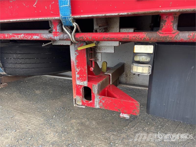 MaxiTrans 13.2 m Tri/A Step Deck Trailer 平板拖车