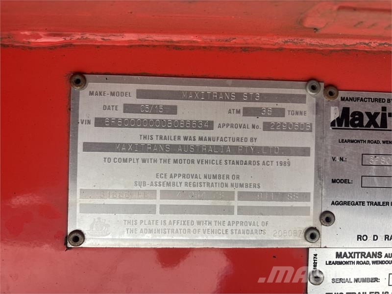 MaxiTrans 13.2 m Tri/A Step Deck Curtain Side Trailer Curtainsider trailers