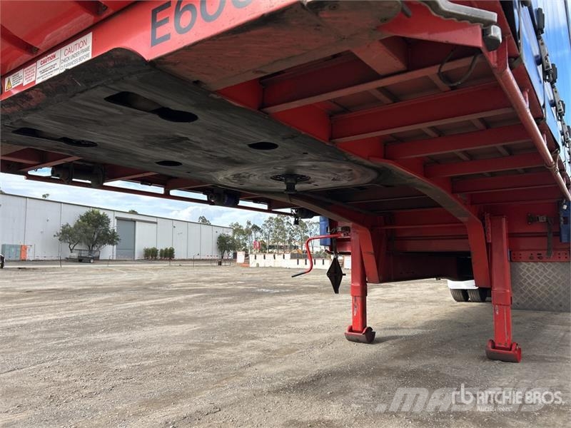 MaxiTrans 13.2 m Tri/A Step Deck Curtain Side Trailer Kayar tenteli çekiciler