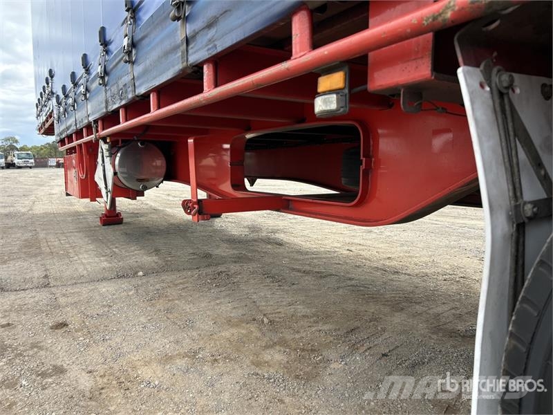MaxiTrans 13.2 m Tri/A Step Deck Curtain Side Trailer Kayar tenteli çekiciler