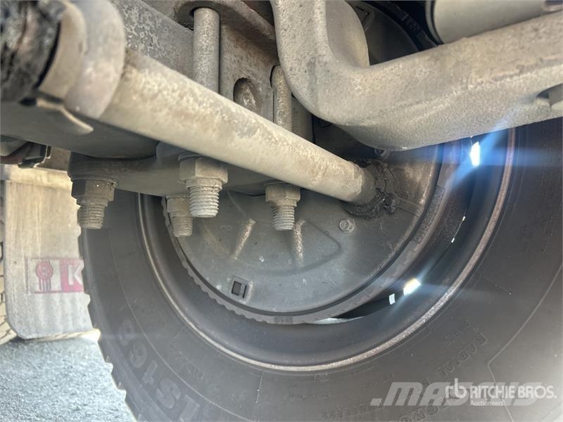 MaxiTrans 13.2 m Tri/A Refrigerated Trailer Kylmä-/Lämpökoripuoliperävaunut