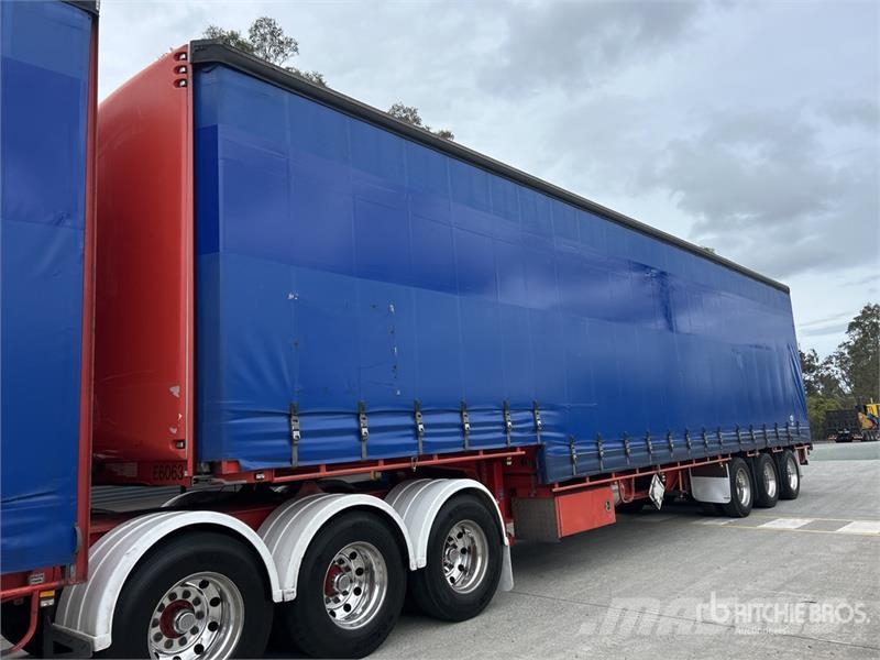 MaxiTrans 13.2 m Tri/A Step Deck Curtain Side Trailer Przyczepy firanki