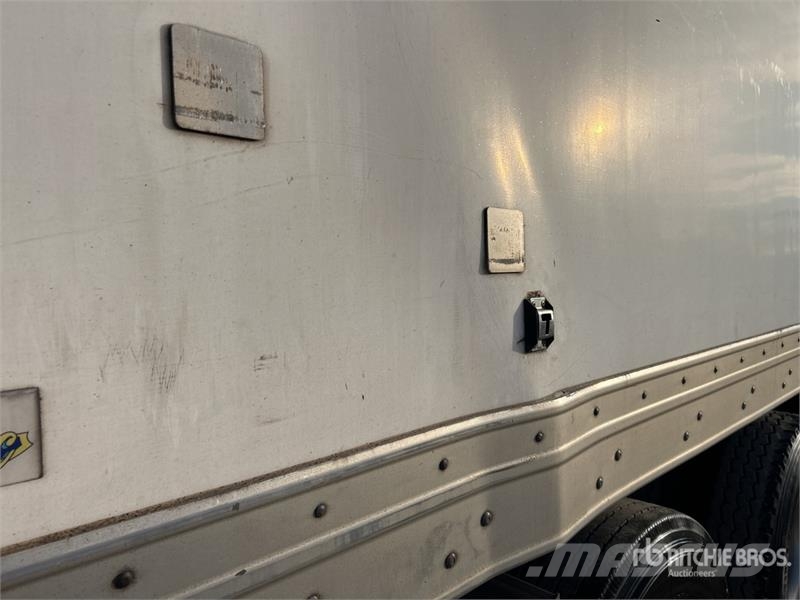 MaxiTrans 13.2 m Tri/A Refrigerated Trailer Frysetrailer Semi