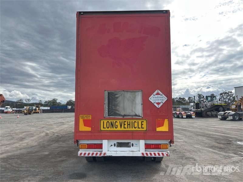 MaxiTrans 13.2 m Tri/A Step Deck Curtain Side Trailer Kayar tenteli çekiciler