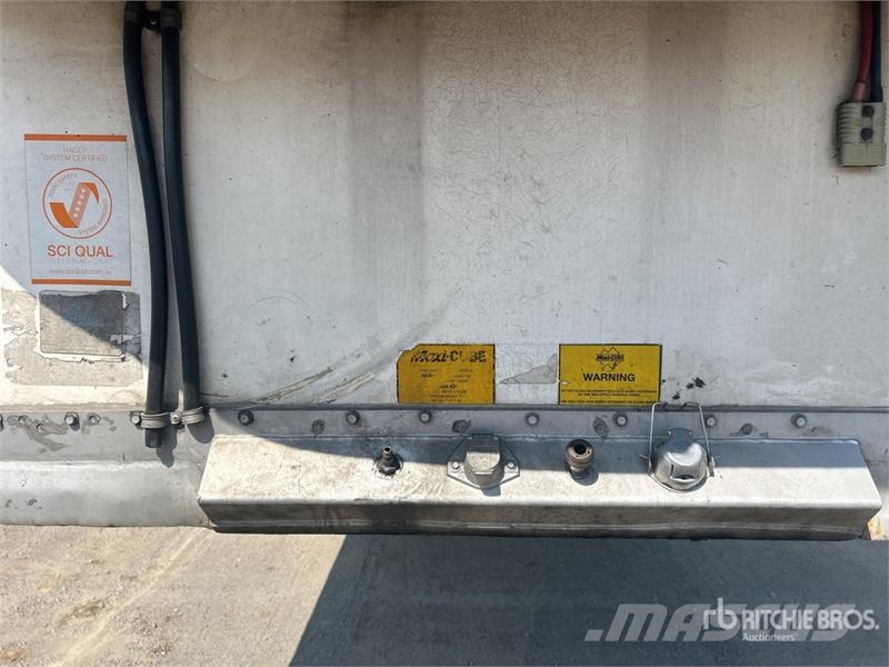 MaxiTrans 13.2 m Tri/A Refrigerated Trailer Kylmä-/Lämpökoripuoliperävaunut