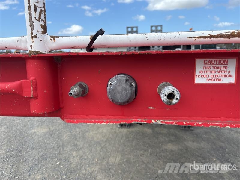 MaxiTrans 13.2 m Tri/A Step Deck Trailer 平板拖车