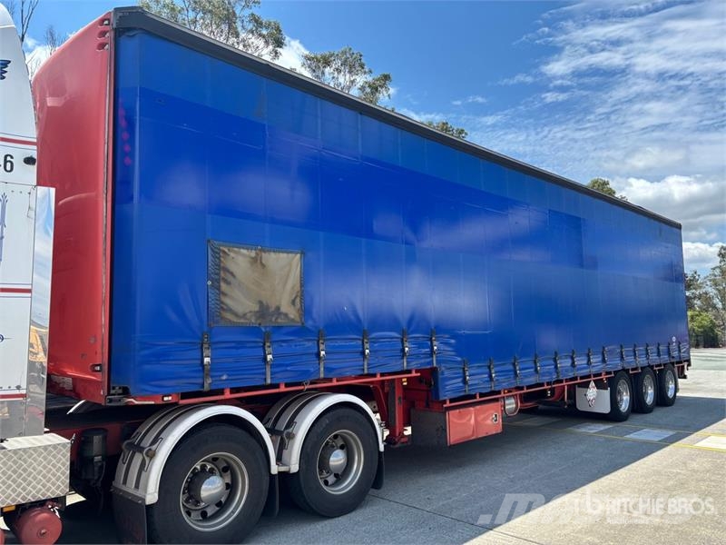 MaxiTrans 13.2 m Tri/A Step Deck Curtain Side Trailer 篷布拖車