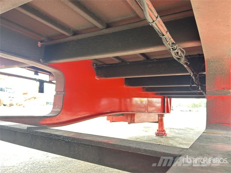 MaxiTrans 13.3 m Tri/A Step Deck Curtain Side Trailer Ponyvás pótkocsik