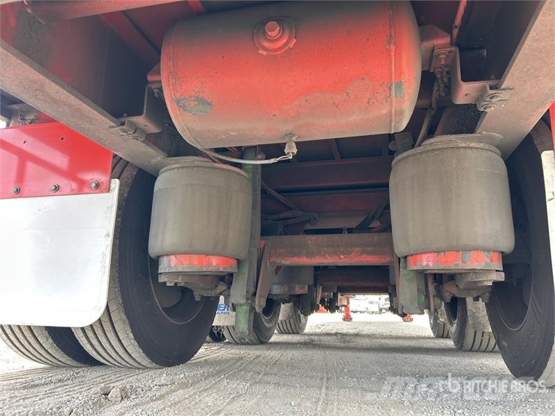 MaxiTrans 13.3 m Tri/A Step Deck Curtain Side Trailer 侧帘拖车