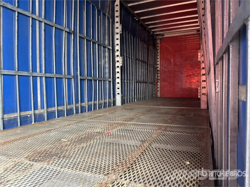 MaxiTrans 13.3 m Tri/A Step Deck Curtain Side Trailer Ponyvás pótkocsik