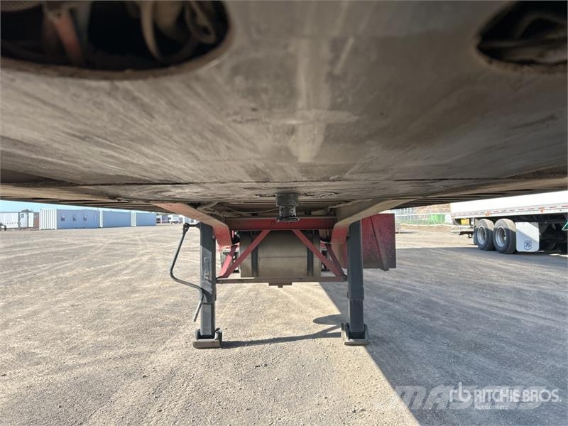 MaxiTrans 13.3 m Tri/A Refrigerated Trailer (Inoperable) Semirimorchi a temperatura controllata