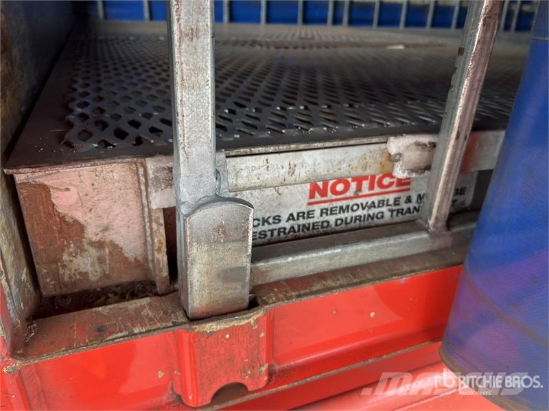 MaxiTrans 13.3 m Tri/A Step Deck Curtain Side Trailer مقطورات بغطاء جانبي