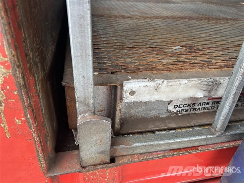 MaxiTrans 13.3 m Tri/A Step Deck Curtain Side Trailer Ponyvás pótkocsik