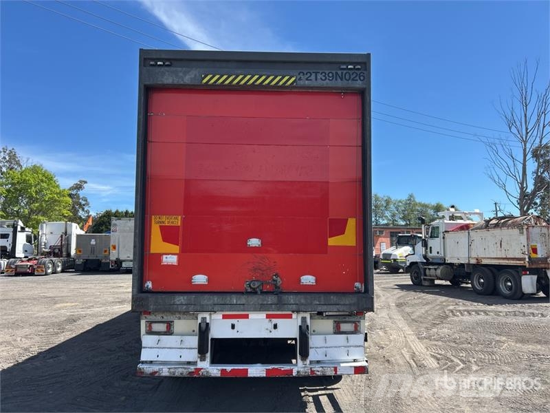 MaxiTrans 13.3 m Tri/A Refrigerated Trailer Semirimorchi a temperatura controllata