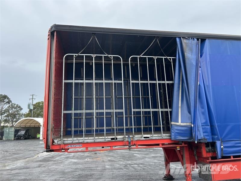 MaxiTrans 13.3 m Tri/A Step Deck Curtain Side Trailer مقطورات بغطاء جانبي