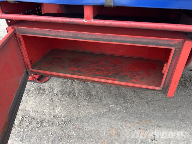 MaxiTrans 13.3 m Tri/A Step Deck Curtain Side Trailer Rimorchi centinati